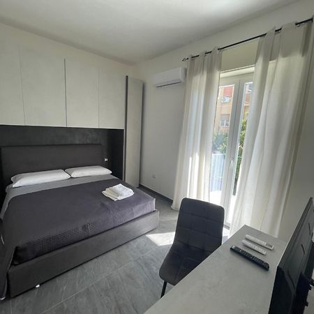 Leos Rooms Caltanissetta Exterior foto